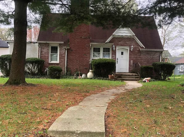 751 E Armstrong St, Frankfort, IN 46041