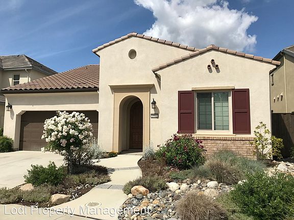 2nd image of 2553 Buttercup Dr