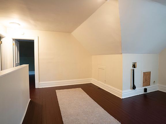 3rd floor laundry area (tenant provides own washer and electric dryer)
