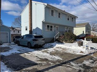 43 Sprague St, Manchester, NH 03103