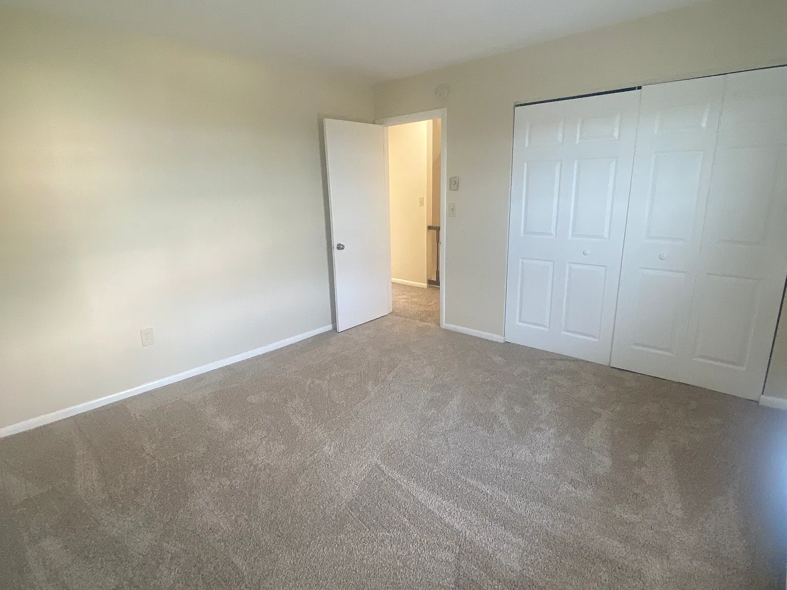 212 S 5th St — Photo 4
