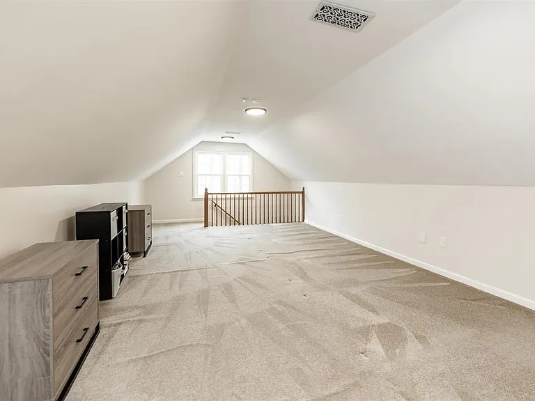 8441 Dogwood Rd — Photo 15