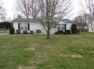 330 S Illinois St, Pittsfield, IL 62363