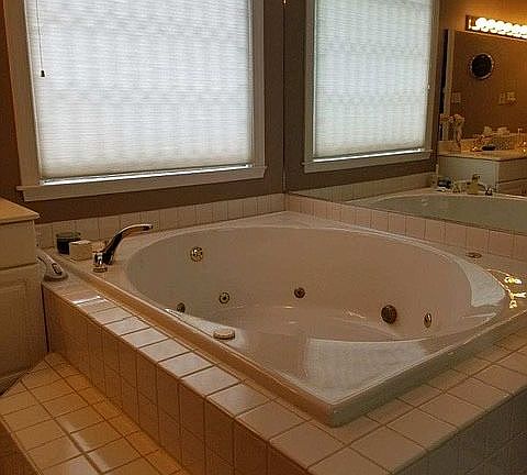 Master bath 