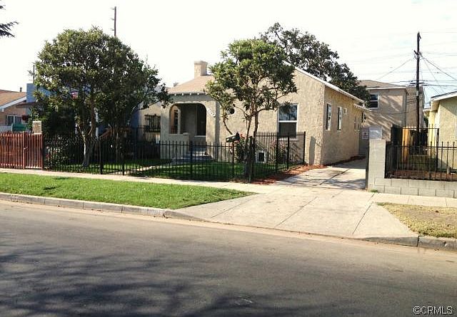 1st image of 1147 W 58th Pl
