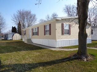 9 Roadside Dr, Hamlin, NY 14464