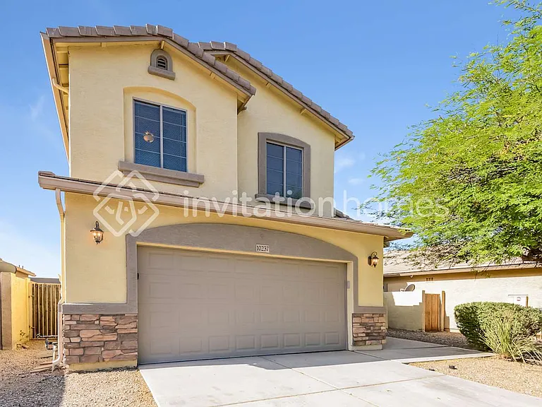 10237 W Chipman Rd — Photo 1