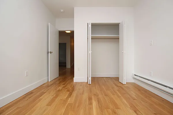 Rented by Nooklyn NYC LLC | media 21