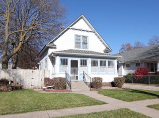 718 W 10th St, Grand Island, NE 68801