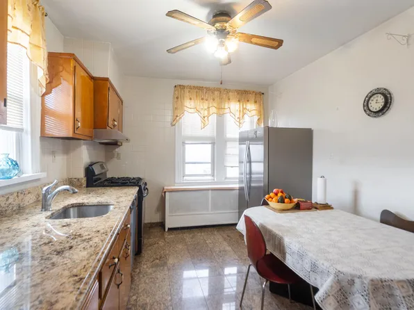 7073 Kennedy Boulevard image 34 of 49