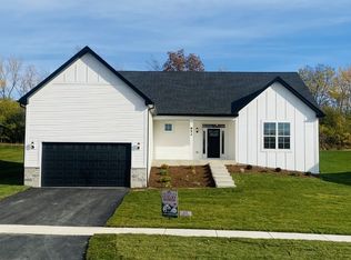 852 Timber Oak Ln, Yorkville, IL 60560