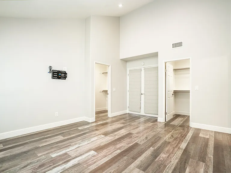 7201 Slater Ave — Photo 18