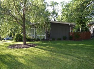 1510 Ridgewood Dr, Saint Louis, MO 63126