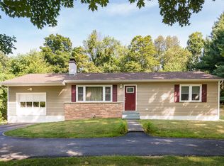 11 Vail Rd, Poughkeepsie, NY 12603