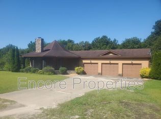 250 Scooter Ln, Raeford, NC 28376