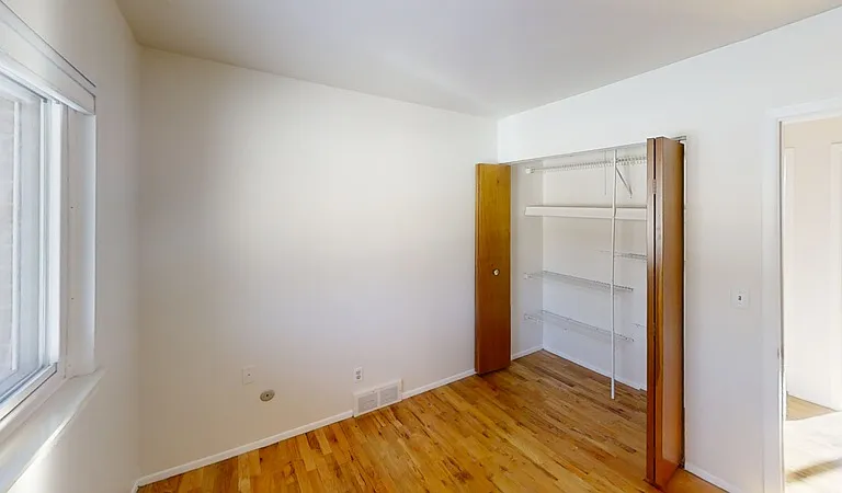 308 Skydale Dr — Photo 11