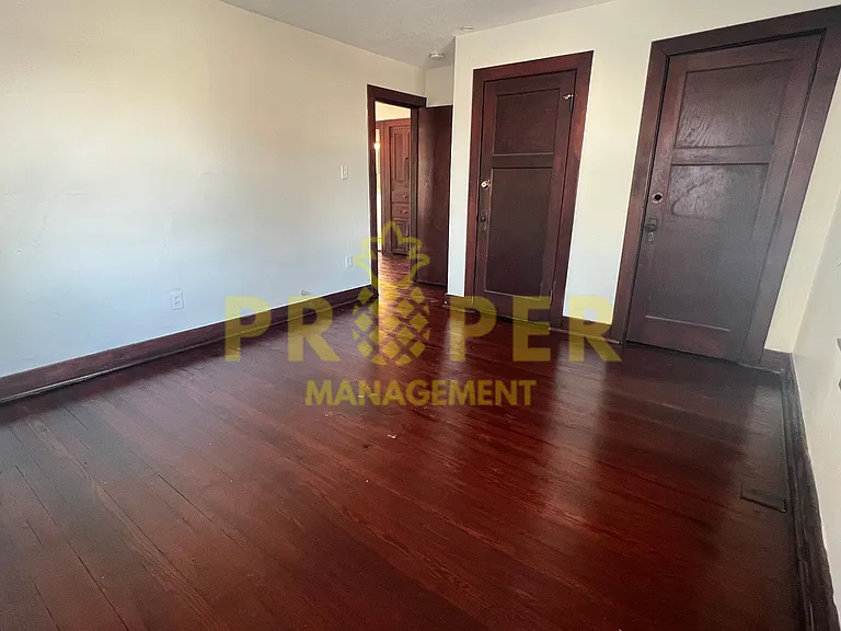 2118 Malvern Ave — Photo 11