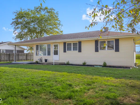 5546 Denoise St, Columbus, IN 47201