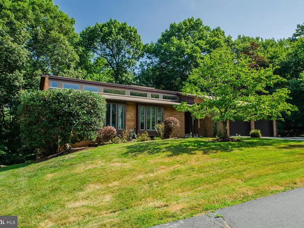 1430 Wolftrap Run Rd, Vienna, VA 22182
