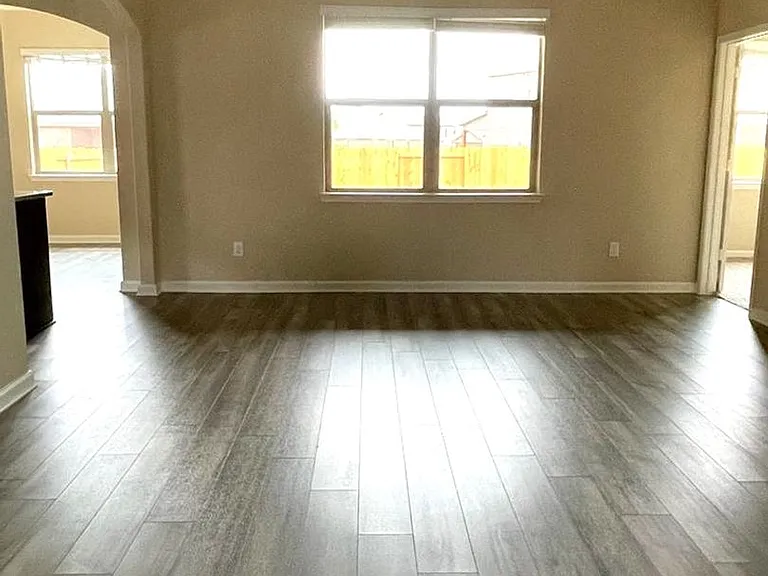 1149 Beaverwood Ln — Photo 12