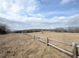 903 Reno Springs Rd, Reeds Spring, MO 65737