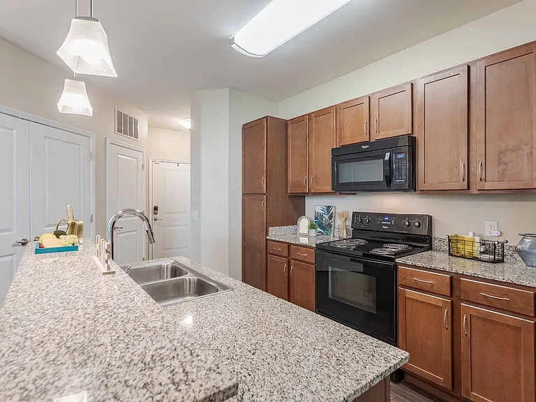 Cantare at Indian Lake Village — Photo 22