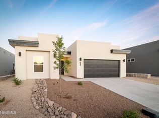 1015 Noria Ct, Las Cruces, NM 88012