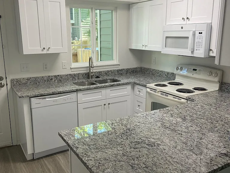 1282 Milo Cir #B — Photo 6