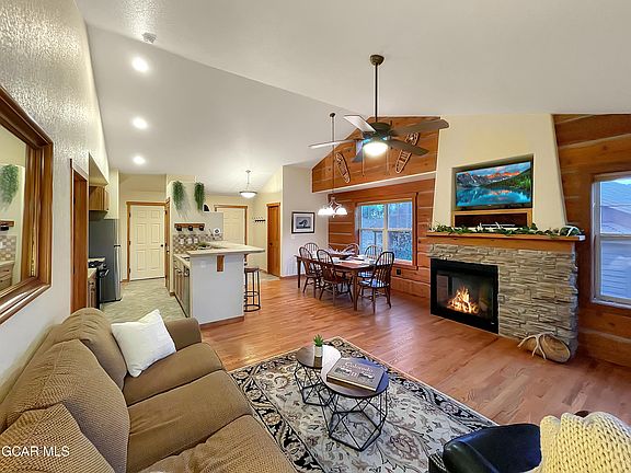 2nd image of 67 Wildflower Lane