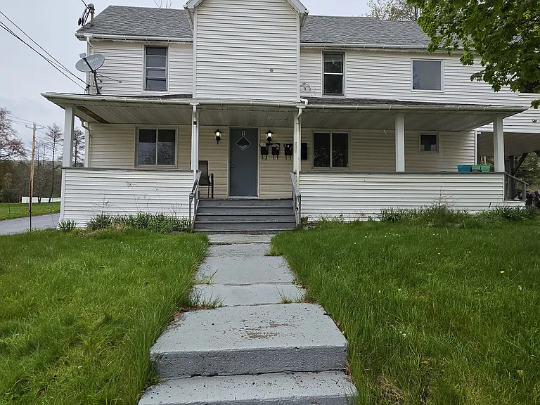 221 Chestnut St #3 — Photo 1