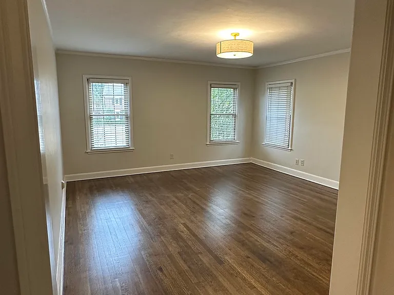 2906 Tishomingo Ln — Photo 13