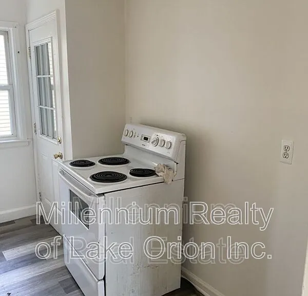 78 E Fairmount Ave #1 — Photo 4