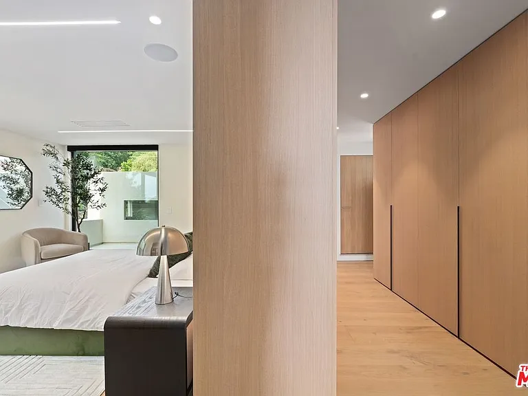 2501 Banyan Dr — Photo 28