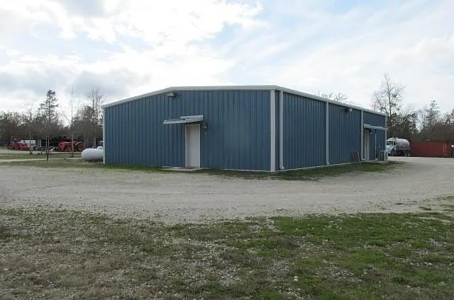 Studio, 1600 sqft, $1,600 — Photo 2