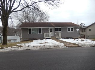 705 Auburn Ave S, Lanesboro, MN 55949
