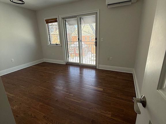4th image of 6041 Highland Pl Unit 2