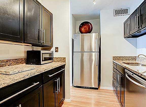 4th image of 1000 Urlin Ave APT 1609