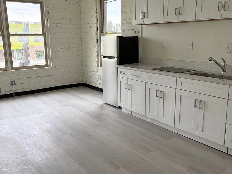The Atrium Apartments — Photo 18