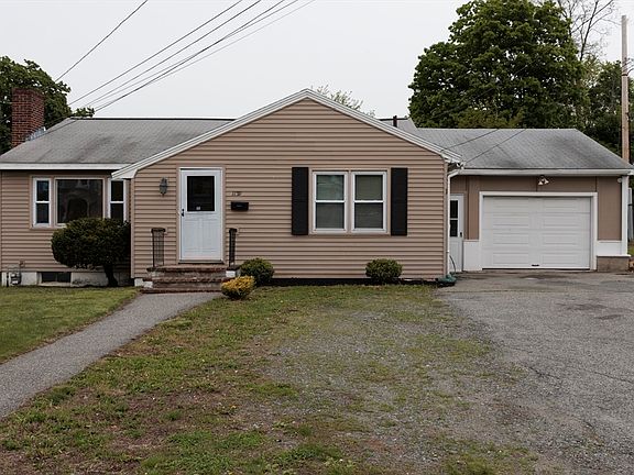 2nd image of 1159 Middlesex St
