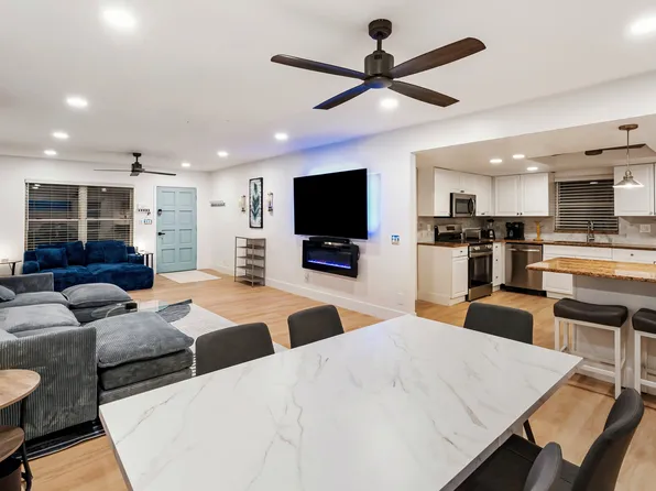 404 Ocean Ct, Clearwater, FL 33756