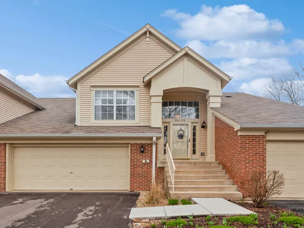 30W019 Juniper Ct #30W111, Warrenville, IL 60555