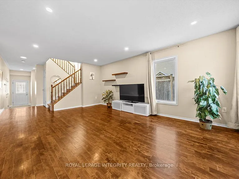120 Grovemont Dr — Photo 10