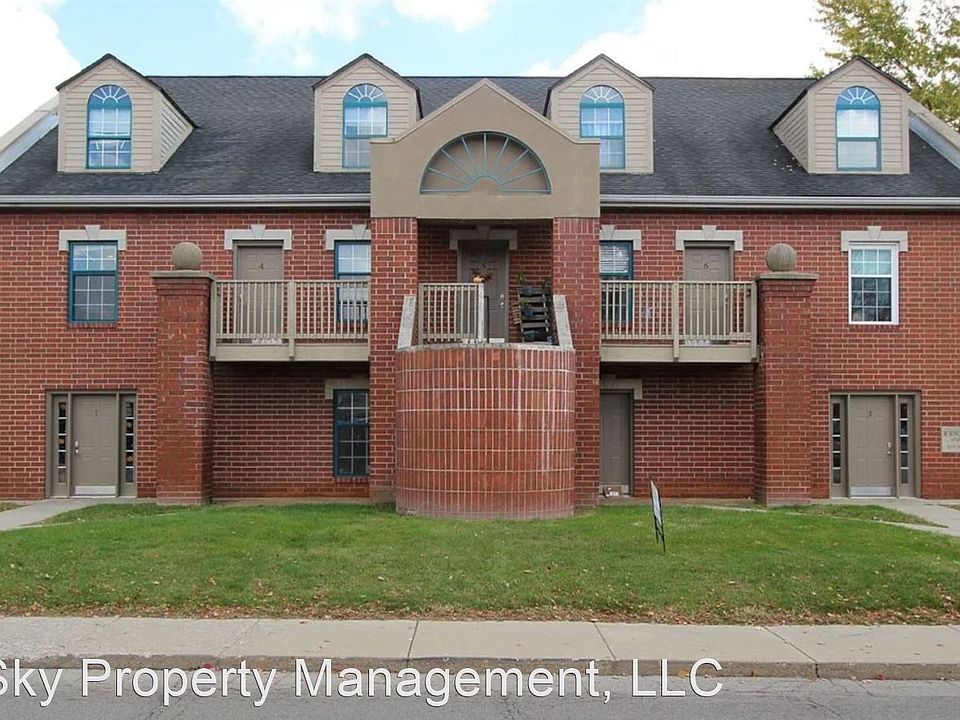 1st image of 300 N McKinley Ave