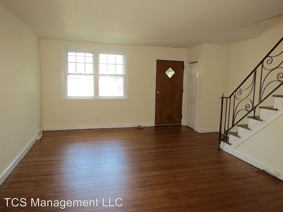 1st image of 3332 Hartel Ave