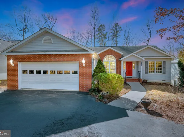 212 Birdie Rd, Locust Grove, VA 22508