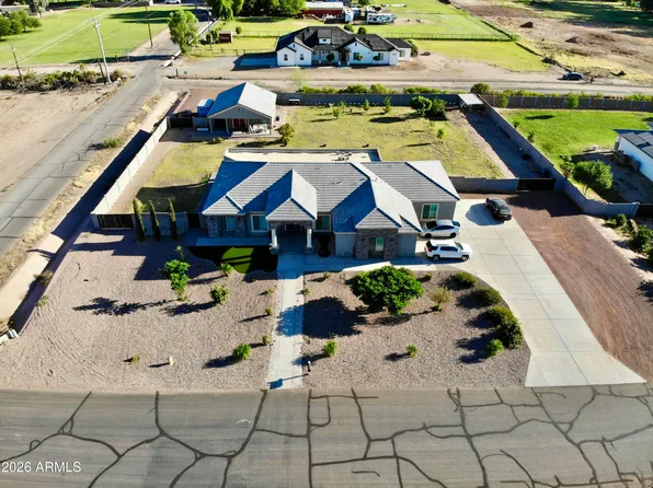 17424 W KEIM Drive, Waddell, AZ 85355