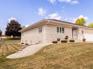 2655 18th Ave, Monroe, WI 53566