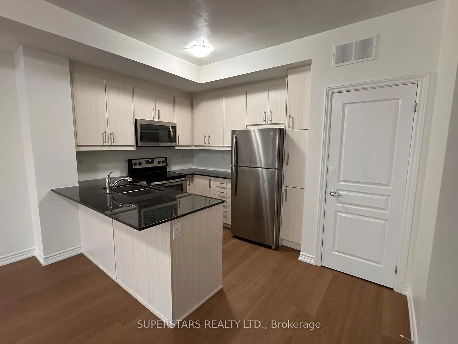 2 bed, $3,000 — Photo 3