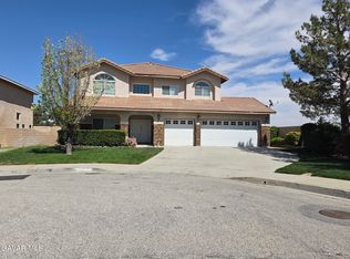 3321 Sungate Dr, Palmdale, CA 93551