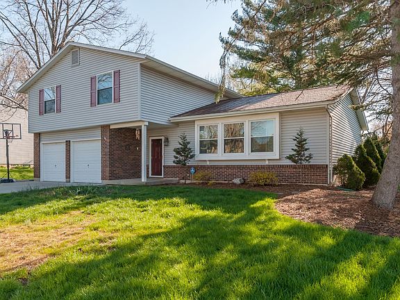 3rd image of 1460 Edenwood Dr